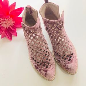 Jeffrey Campbell Taggart pink velvet booties, 11